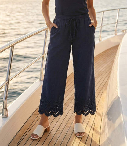 Embroidered Scallop Edge Cropped Pants