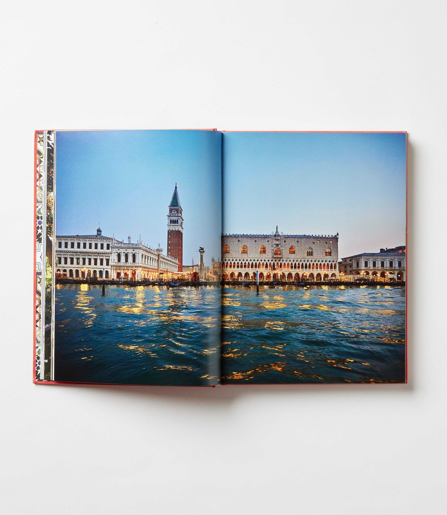 Villeggiatura: Italian Summer Vacation