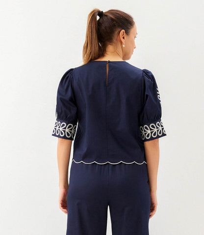 Embroidered Blouson Sleeve Scallop Top