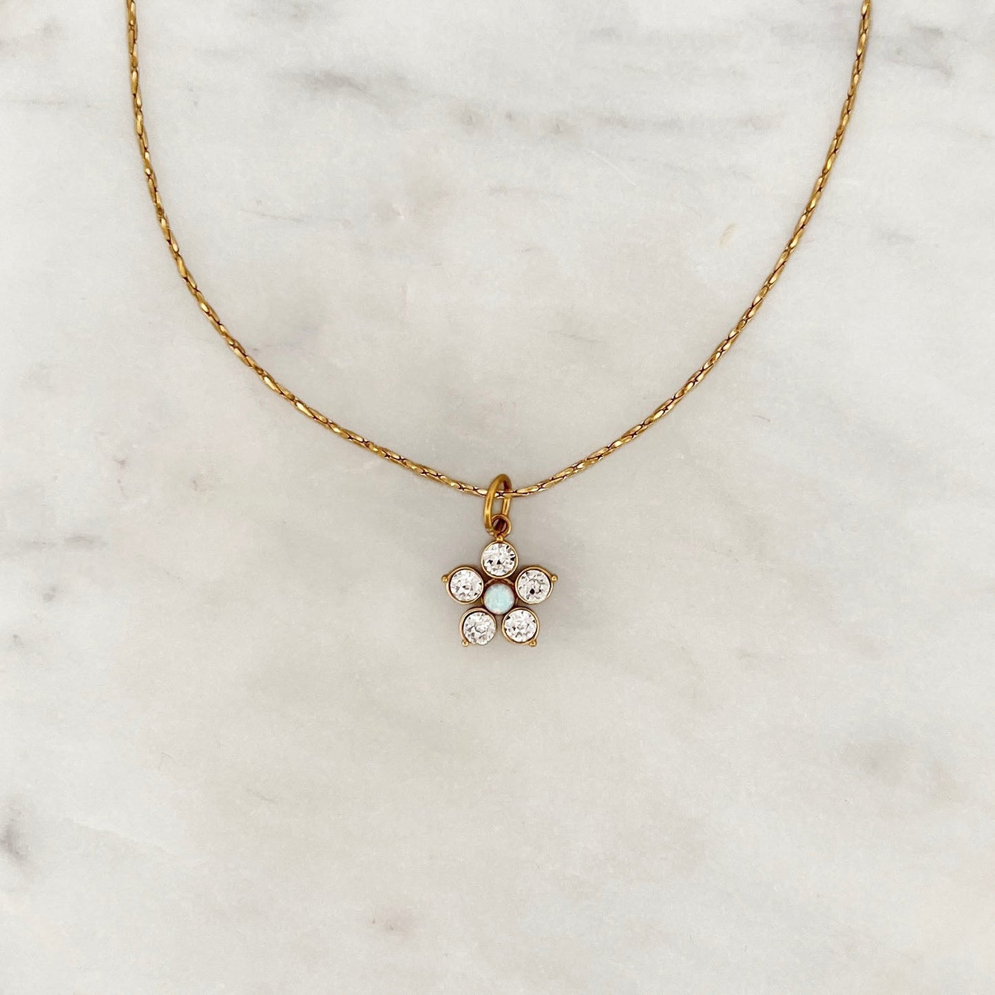 Necklace Shiny Flower