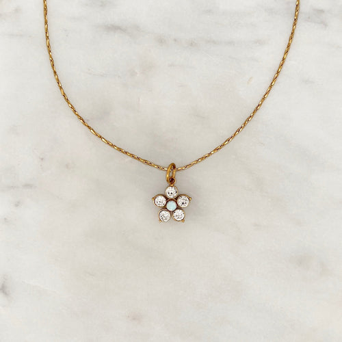 Necklace Shiny Flower