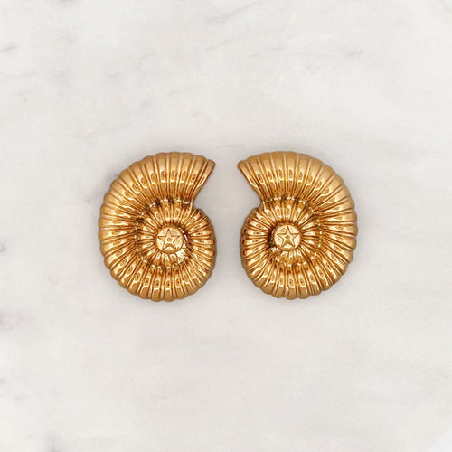 Seashell Earstud Set