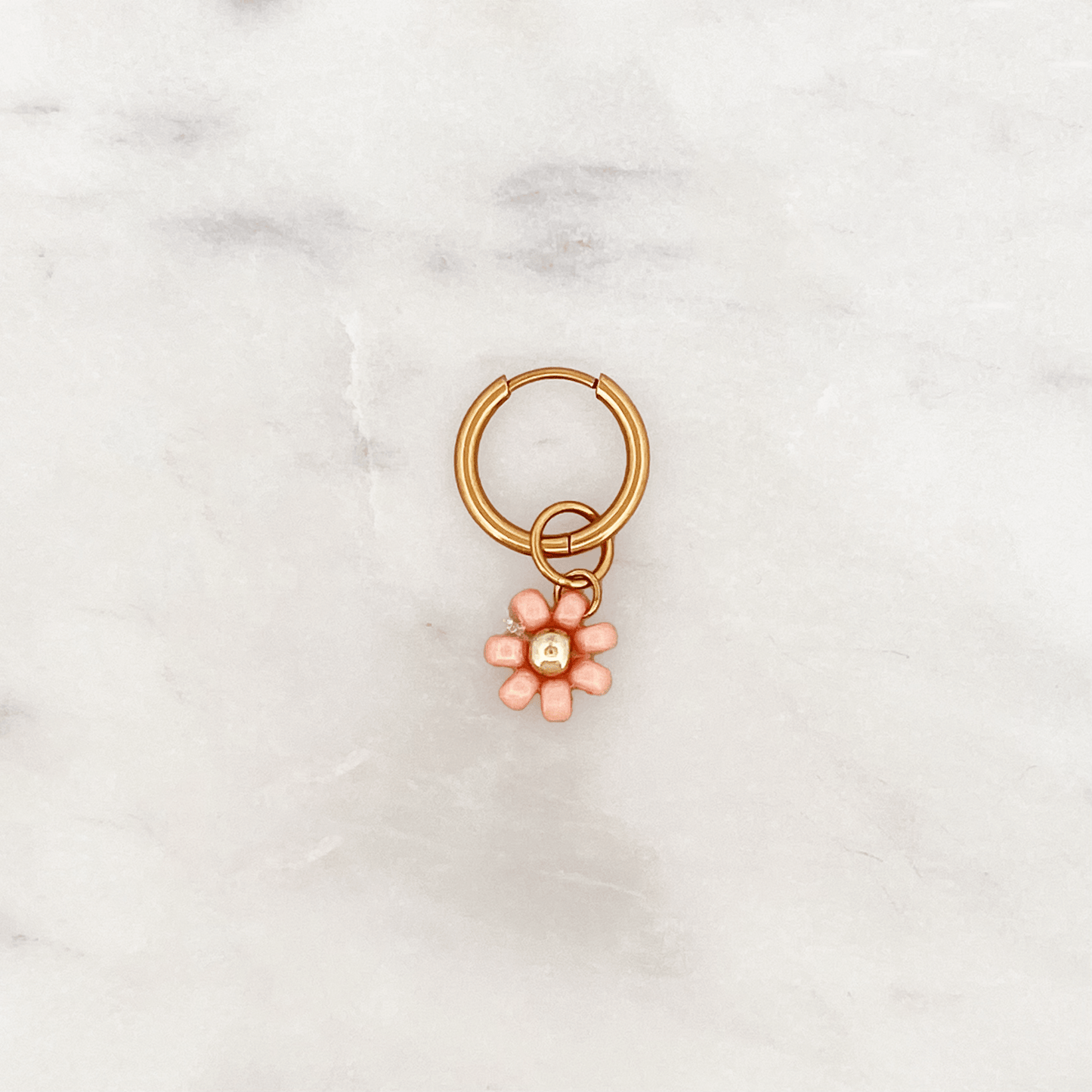 Fine Huggie Peach Beads Flower