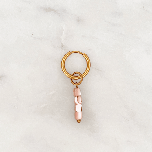 Fine Huggie Pink Shell Beads